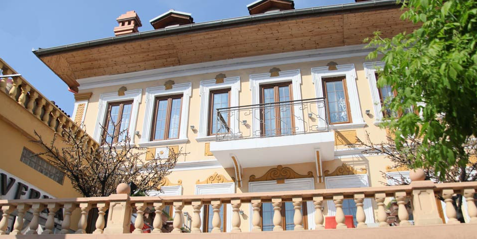 Tafaj Hotell 3*