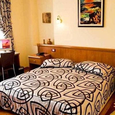 Tafaj Hotell 3*