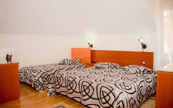 Tafaj Hotell Tiranë