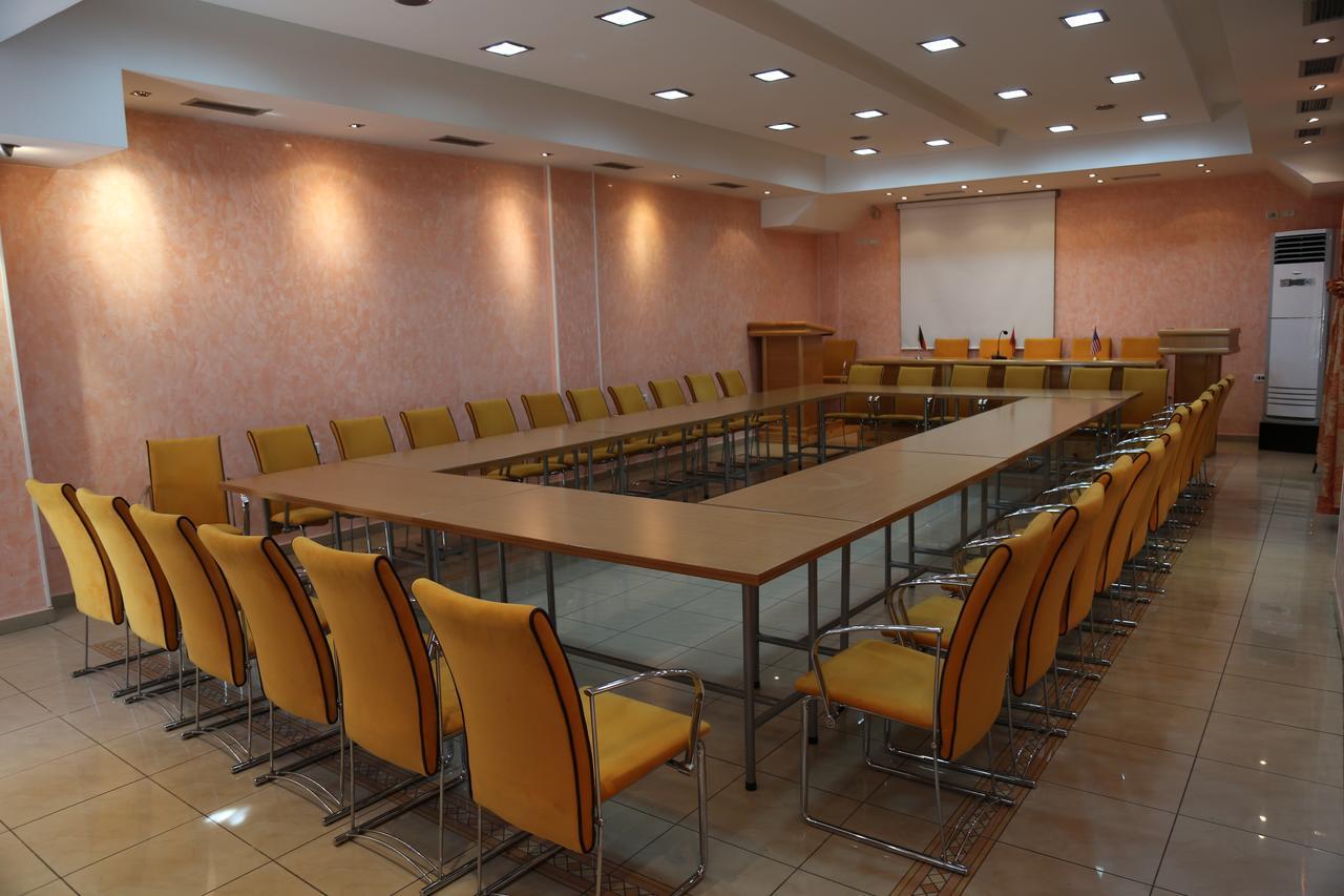 Tafaj Hotell Tiranë